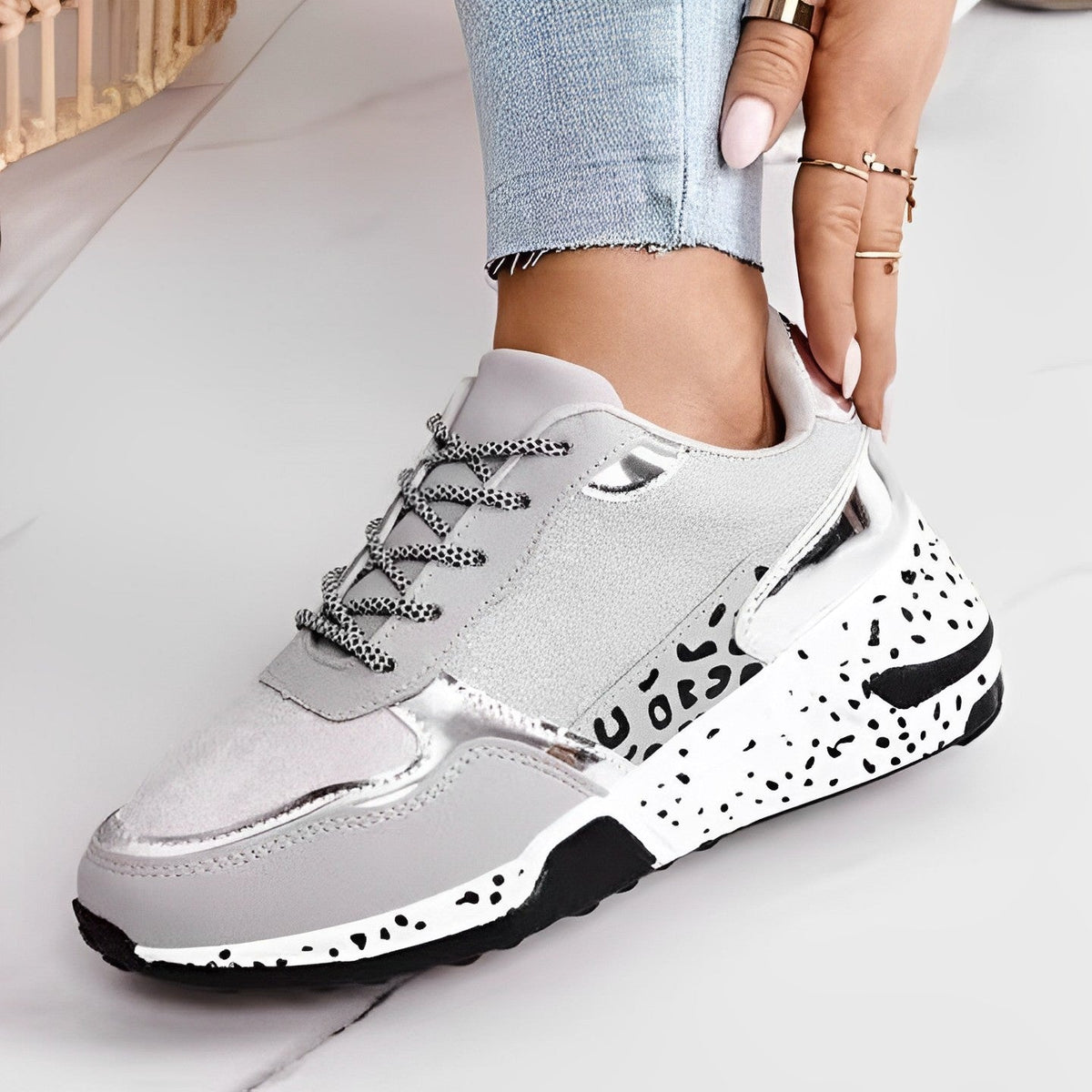 Delora – Orthopädische Sneaker mit ergonomischem Aufbau