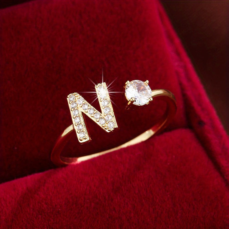 Nova – Stilvoller offener Ring mit Initiale