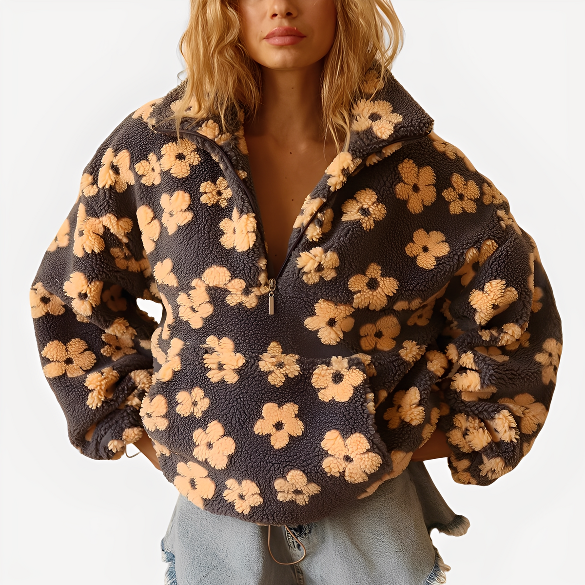 Elizabeth - Moderner Pulli mit Blumenschmuck