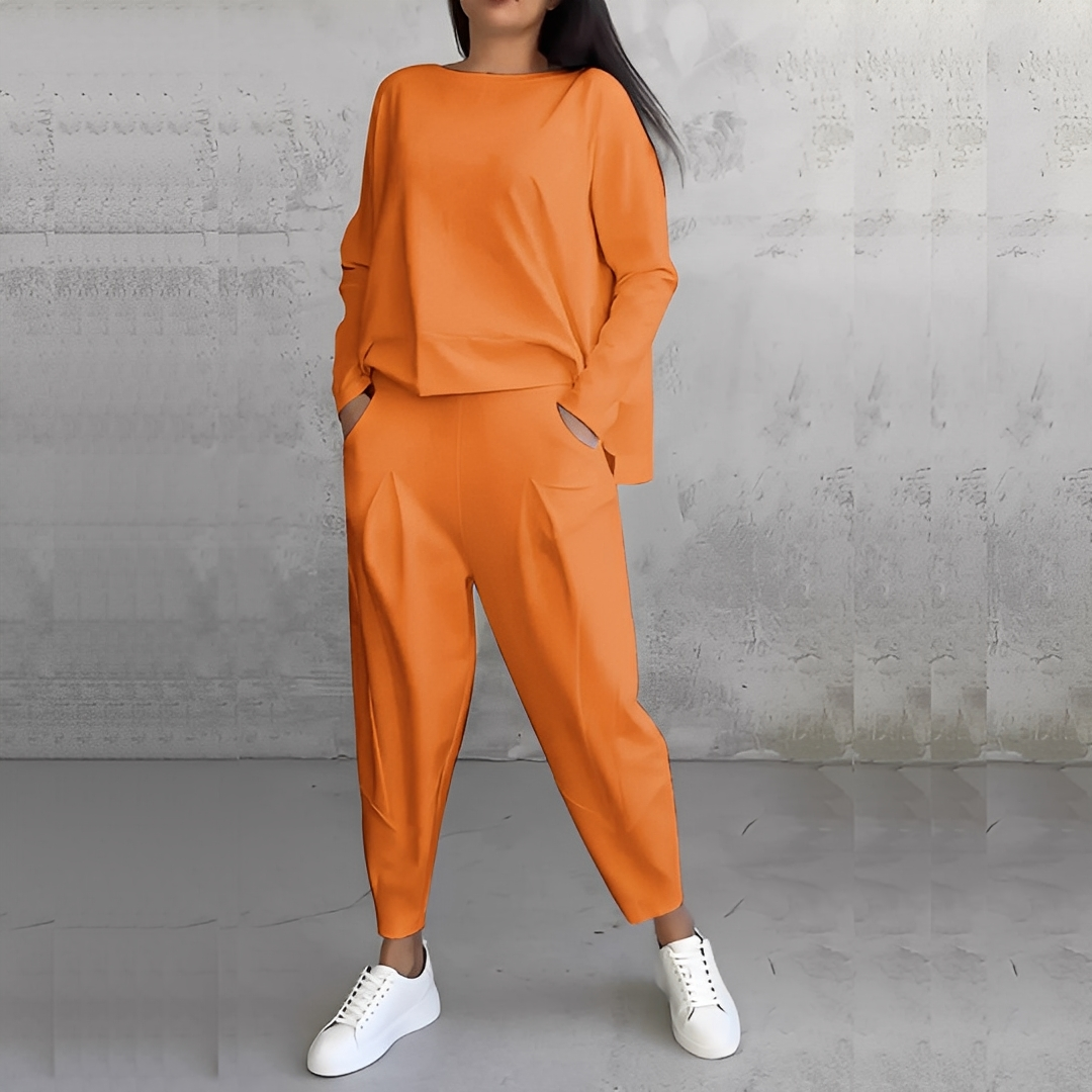 Mélisande - Damen-Set aus Pullover mit Rundhals und Hose