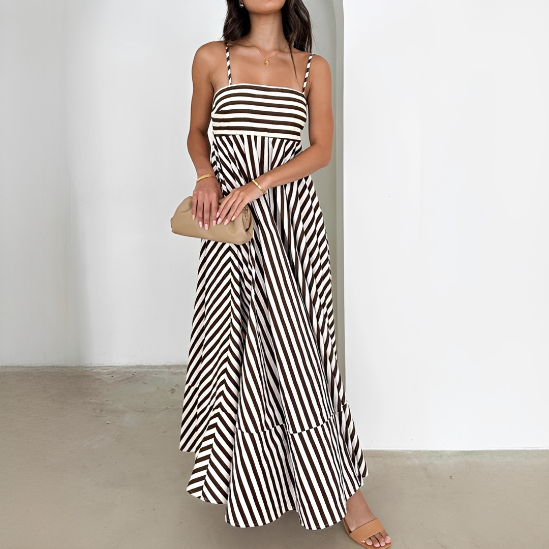 Lerra - Langes plissiertes Kleid mit Streifen