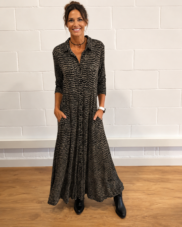 Damiana - Stilvolles Kleid mit V-Ausschnitt und Revers