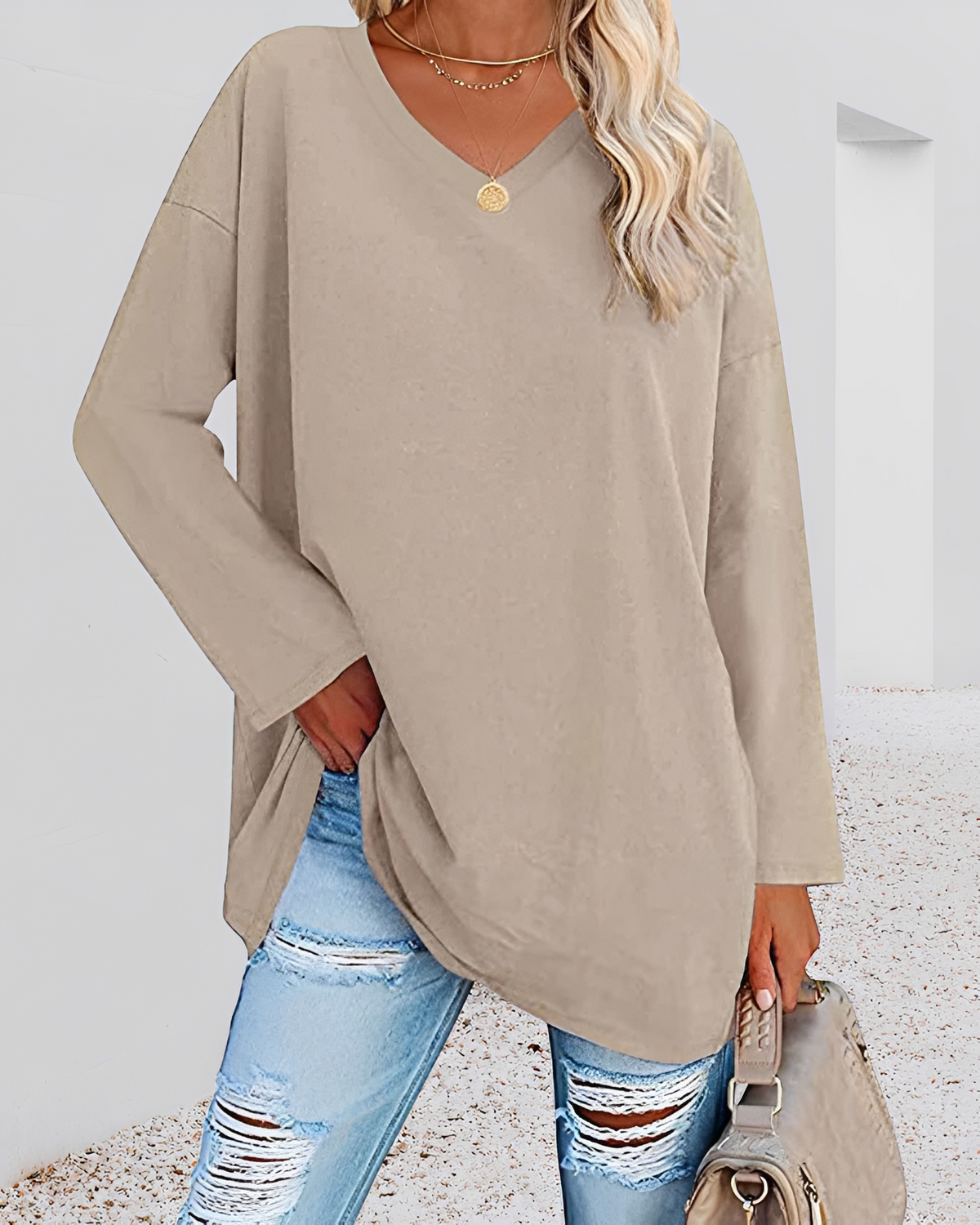 Kendra - Elegantes V-Neck-Shirt mit entspannter Passform