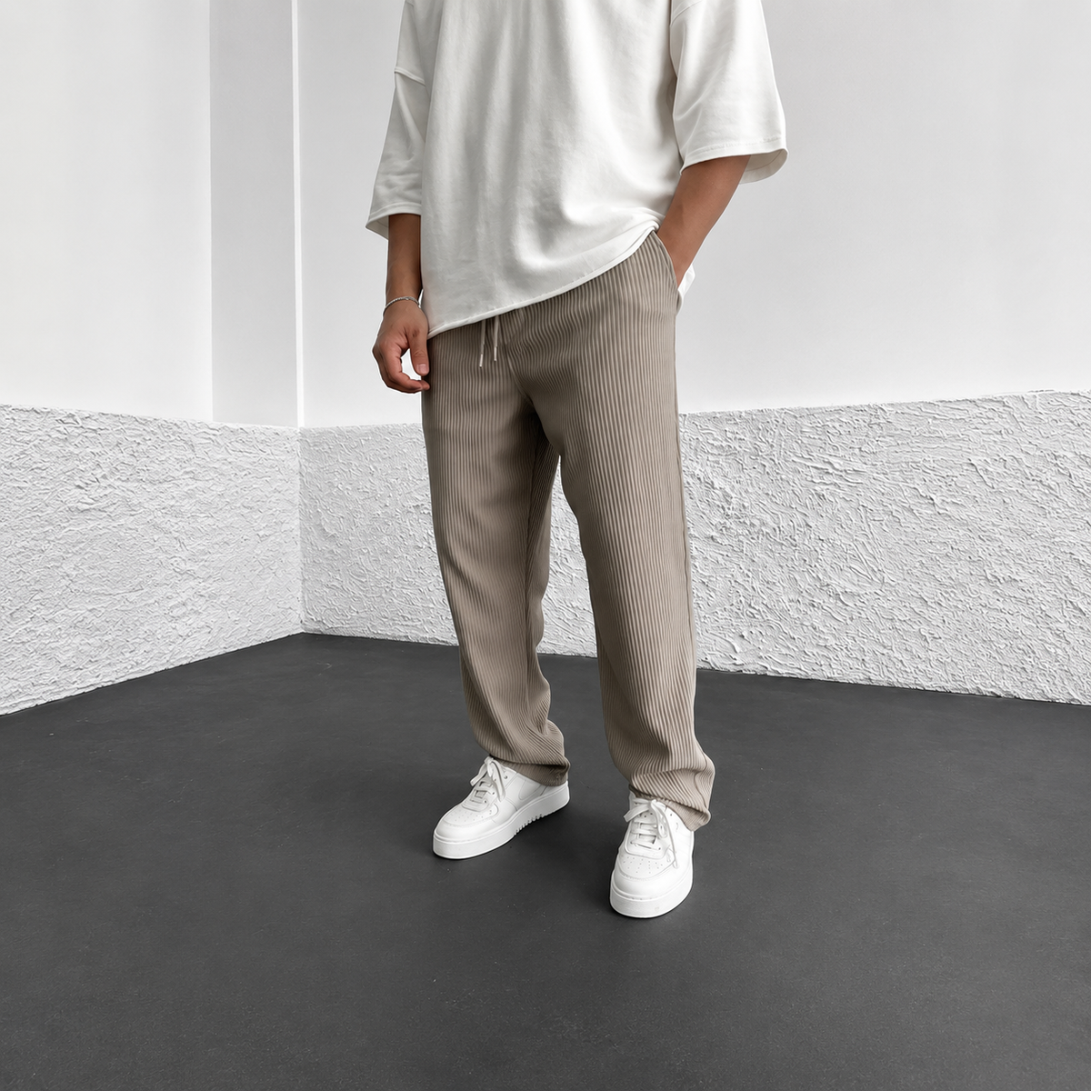Zeke - Locker sitzende Hose mit Kordelzug