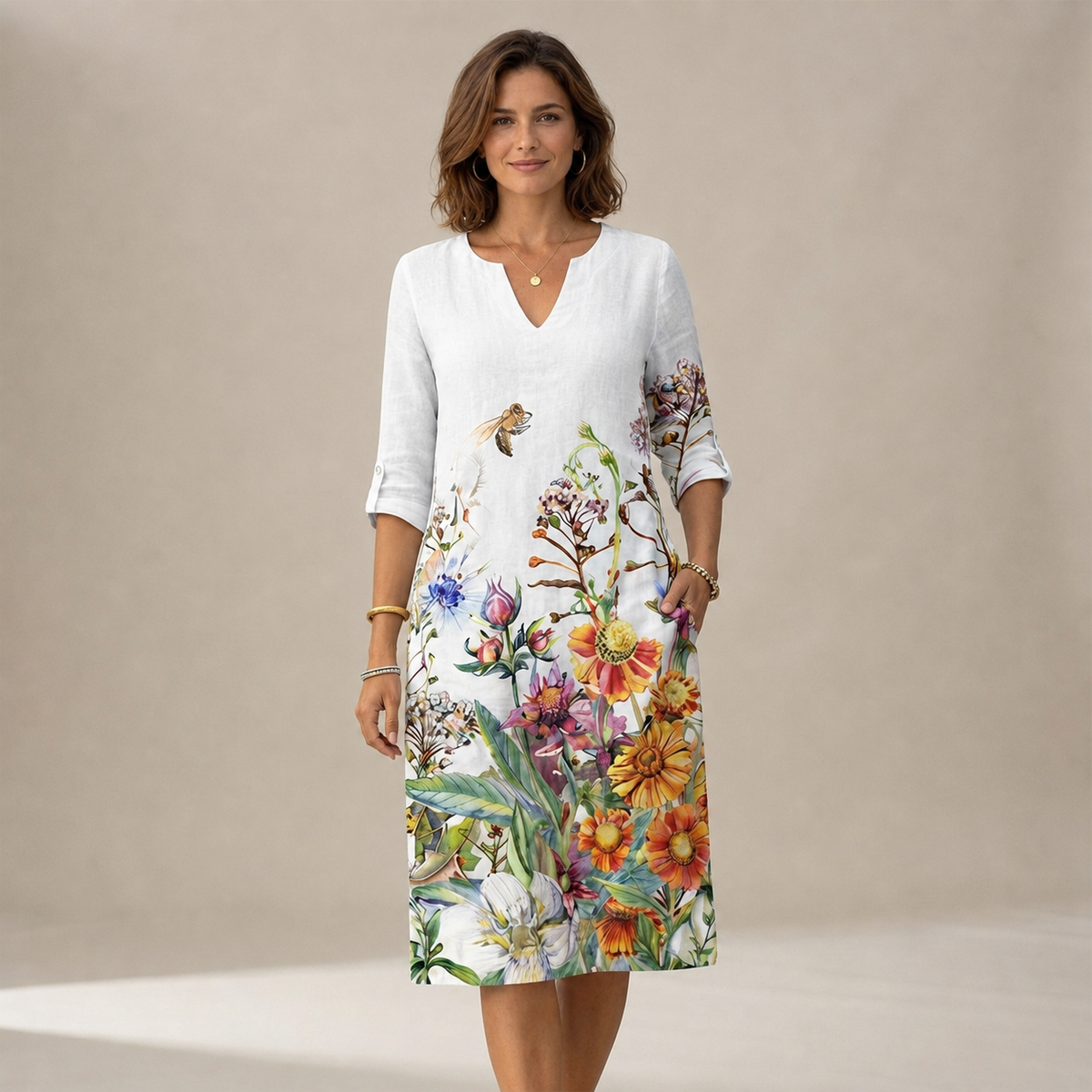 Ninna - Elegantes und figurbetontes V-Ausschnitt-Kleid