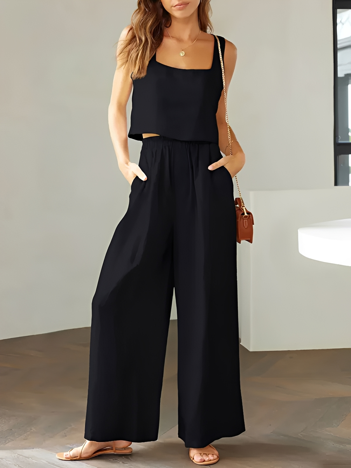 Pia - Legeres Set mit Eck-Ausschnitt Tops und Hosen