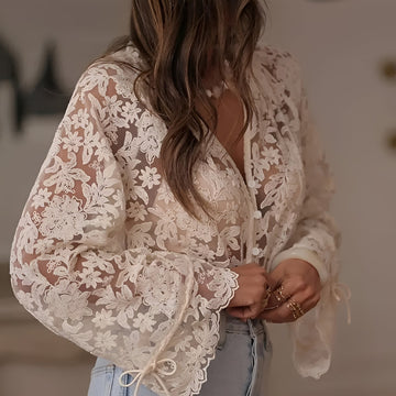 Alexia - Stylische Bluse mit Blumendetails