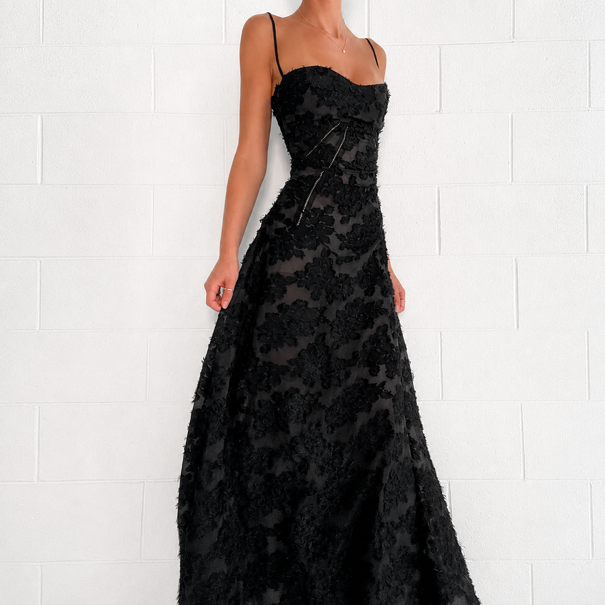Sandra - Stilvolles Enganliegendes Maxikleid