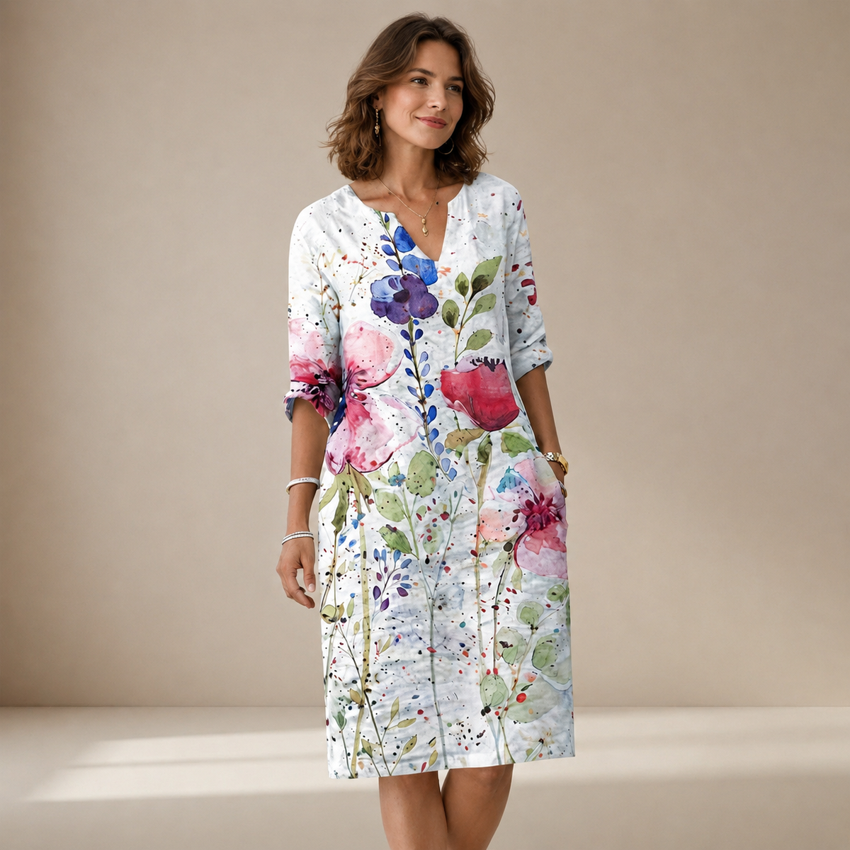 Ninna - Elegantes und figurbetontes V-Ausschnitt-Kleid