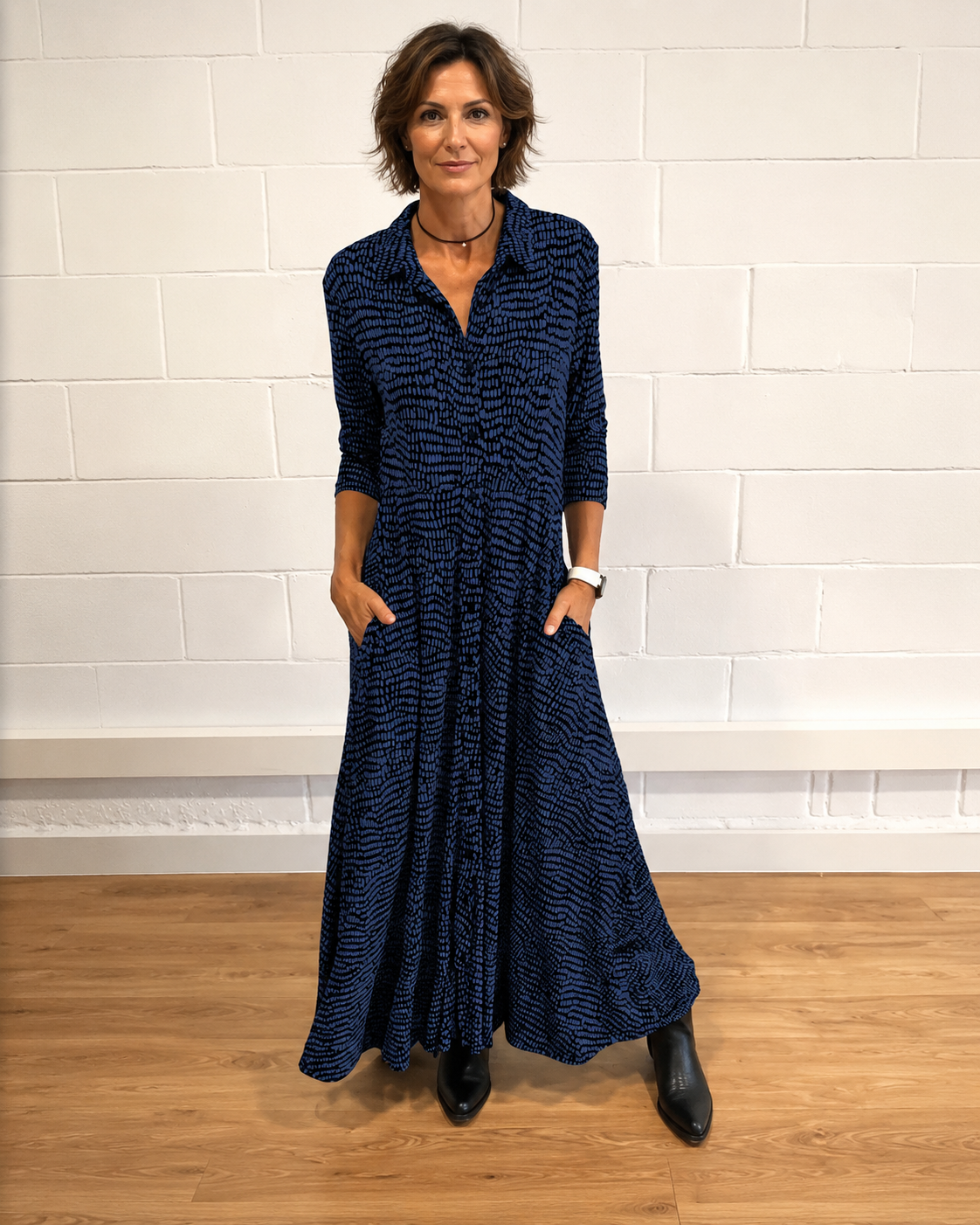 Damiana - Stilvolles Kleid mit V-Ausschnitt und Revers