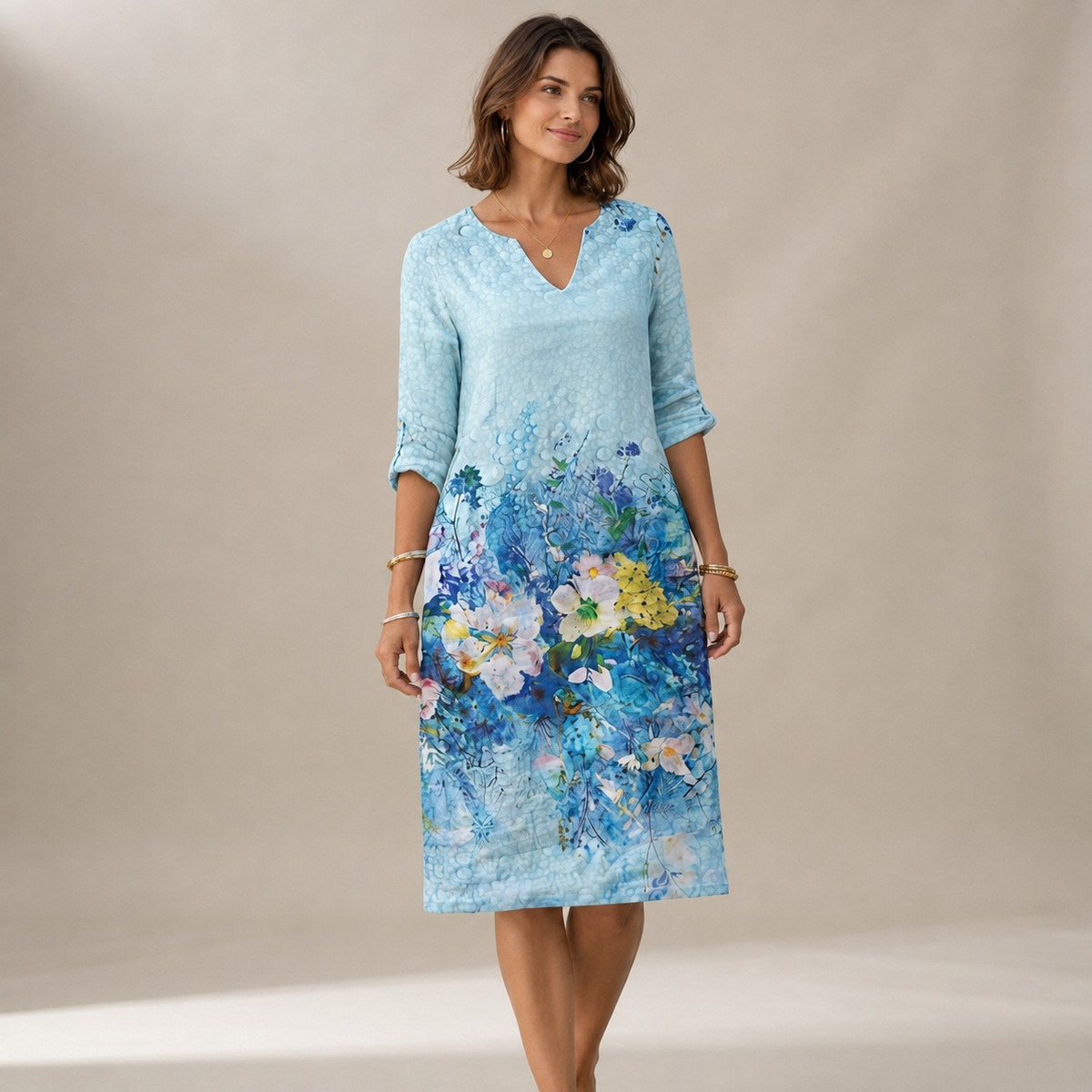 Ninna - Elegantes und figurbetontes V-Ausschnitt-Kleid
