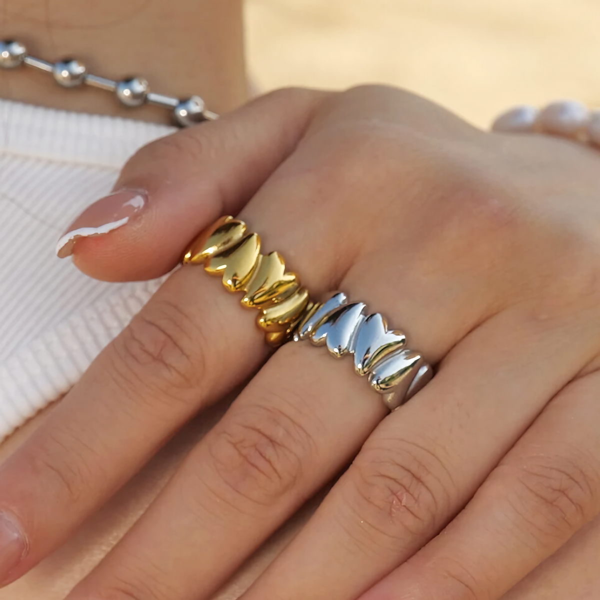 Elena – Instabiler Herzring in Gold