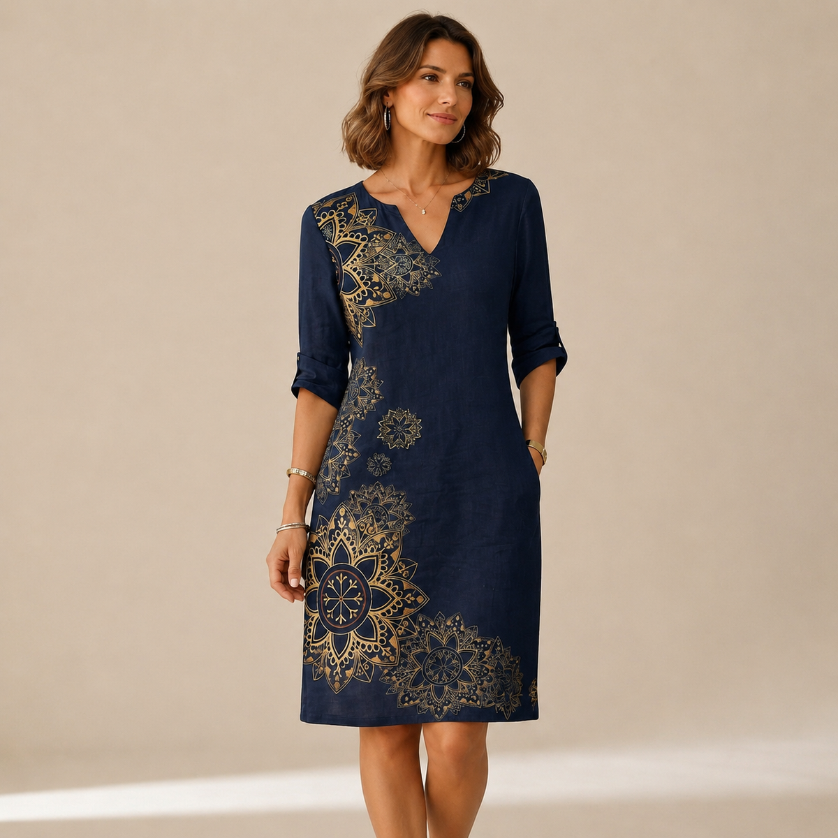 Ninna - Elegantes und figurbetontes V-Ausschnitt-Kleid