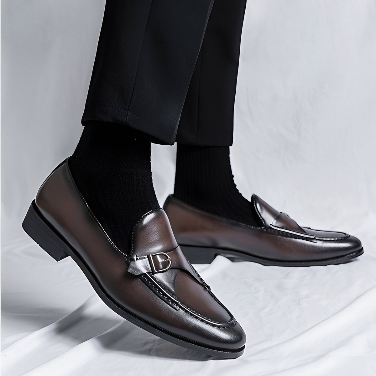 Dillon - Retro Stilvolle Slipper