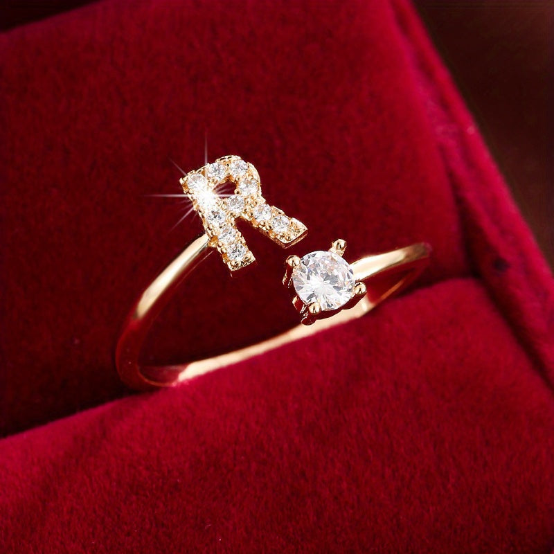 Nova – Stilvoller offener Ring mit Initiale