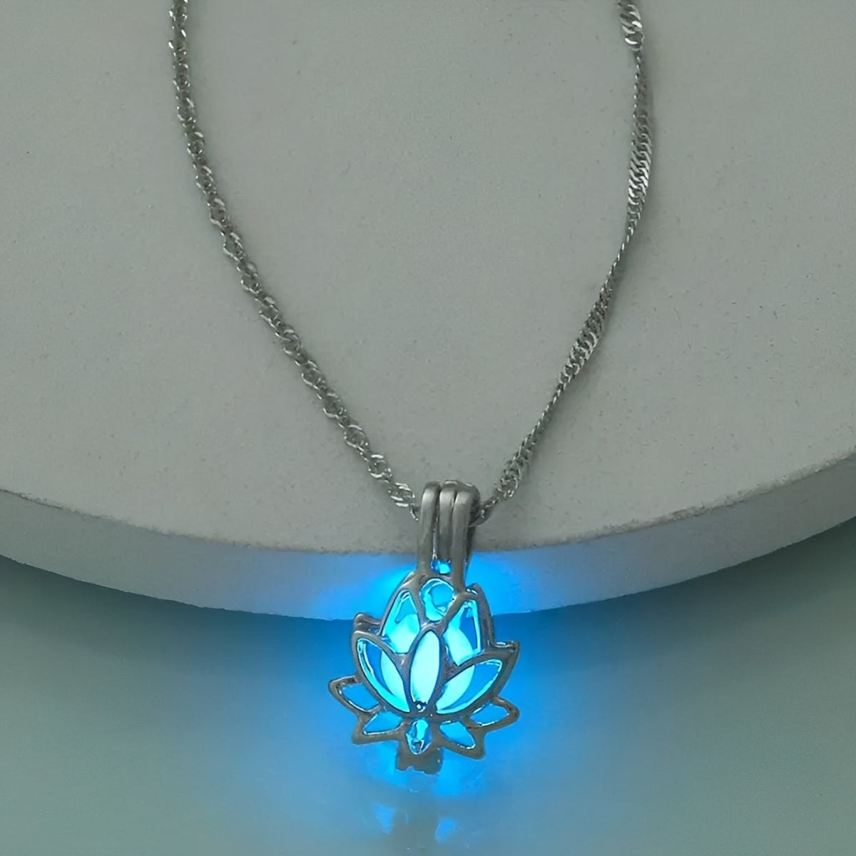 Mathina – Strahlende Lotusblume