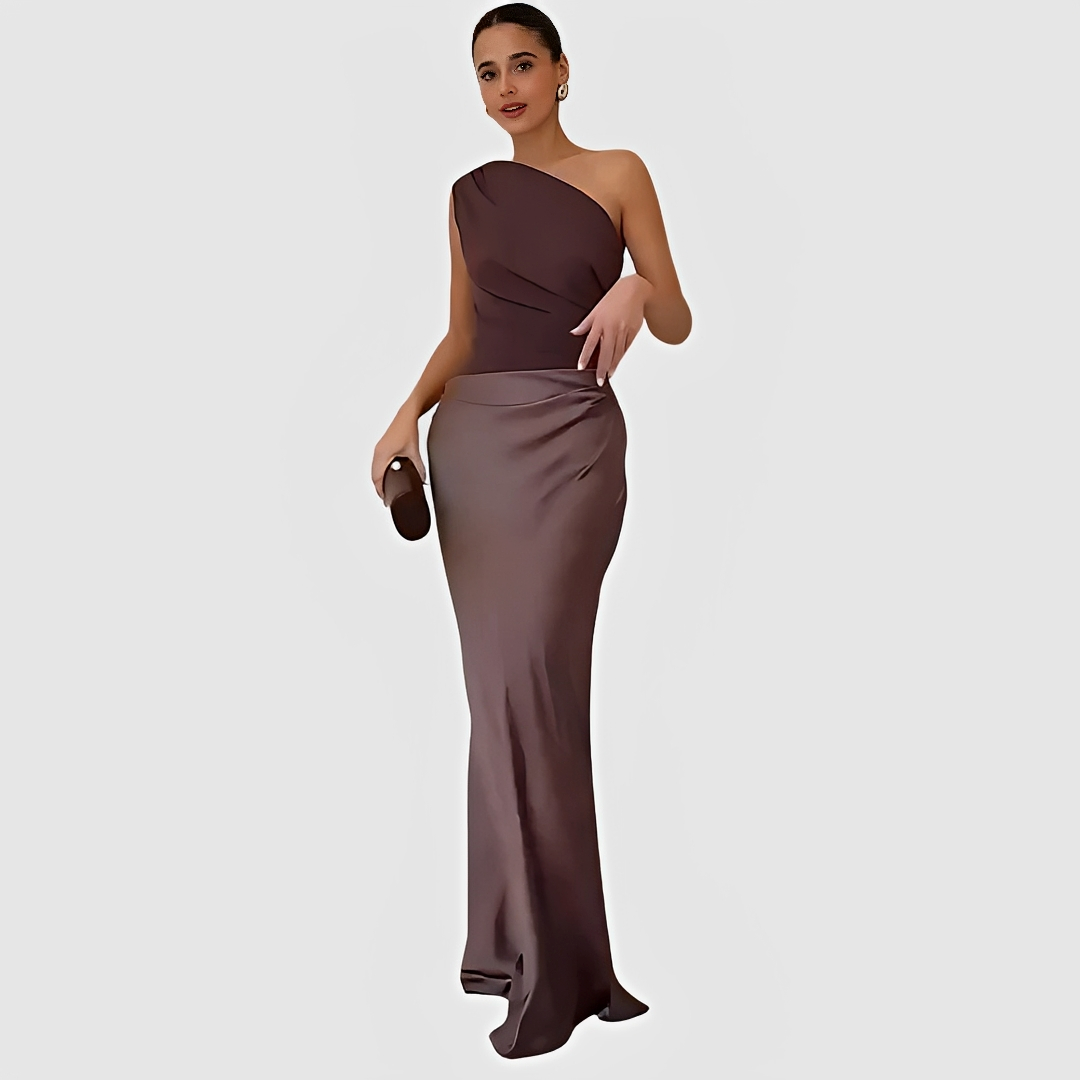 Tara – Schickes Kleid mit asymmetrischem Kragen und gerader Rock