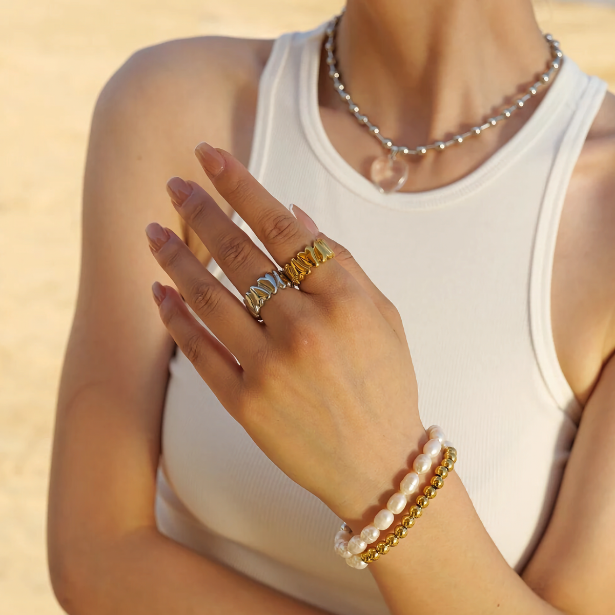 Elena – Instabiler Herzring in Gold