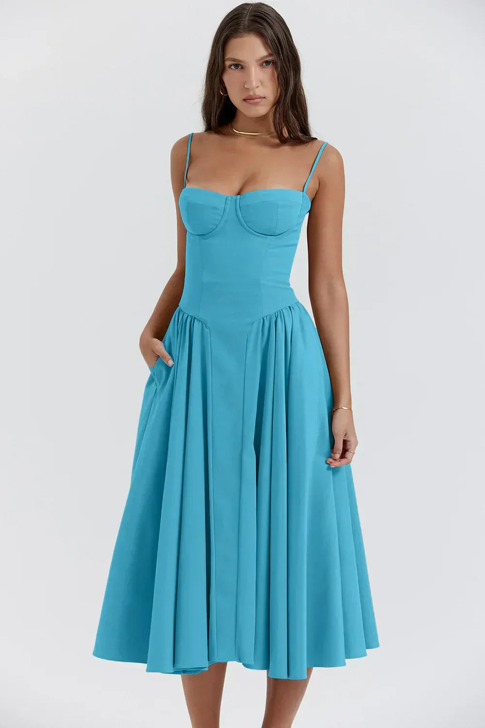 Cheri - Midikleid mit Trägern und freiem Rücken