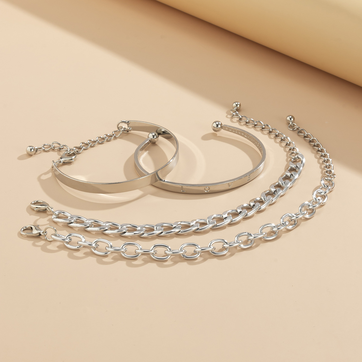 4-Ketten-Armband - Set mit verstellbaren Armbändern