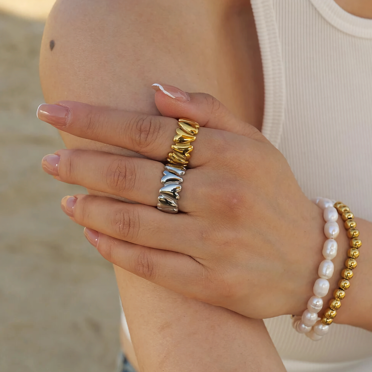 Elena – Instabiler Herzring in Gold