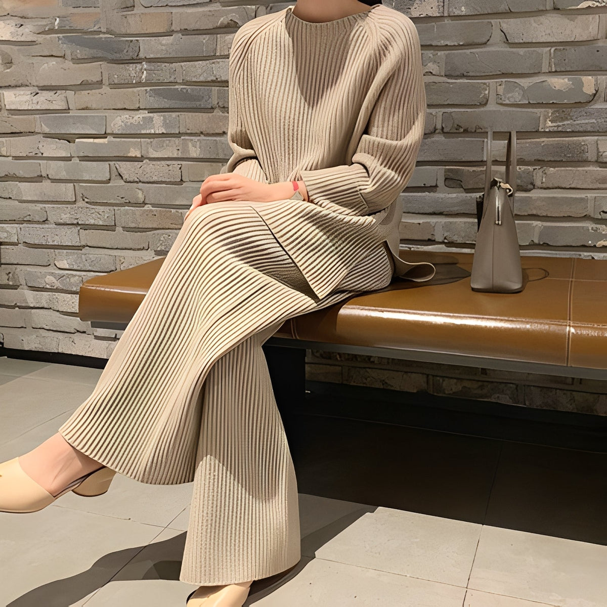 Christine – Damen-Set mit lockerem Pullover und bequemen Hosen