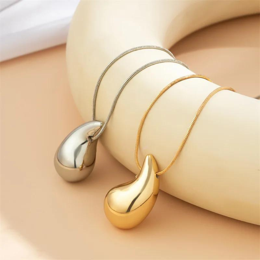 Große Tropfenwasser-Halskette - Goldene Halskette mit Tropfenanhänger
