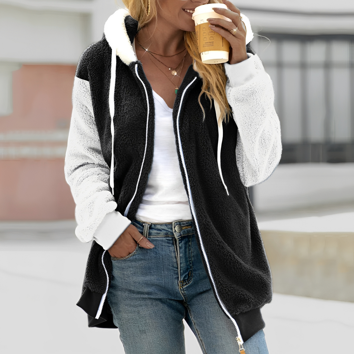 Chloe - Warme Kapuzenjacke für Damen