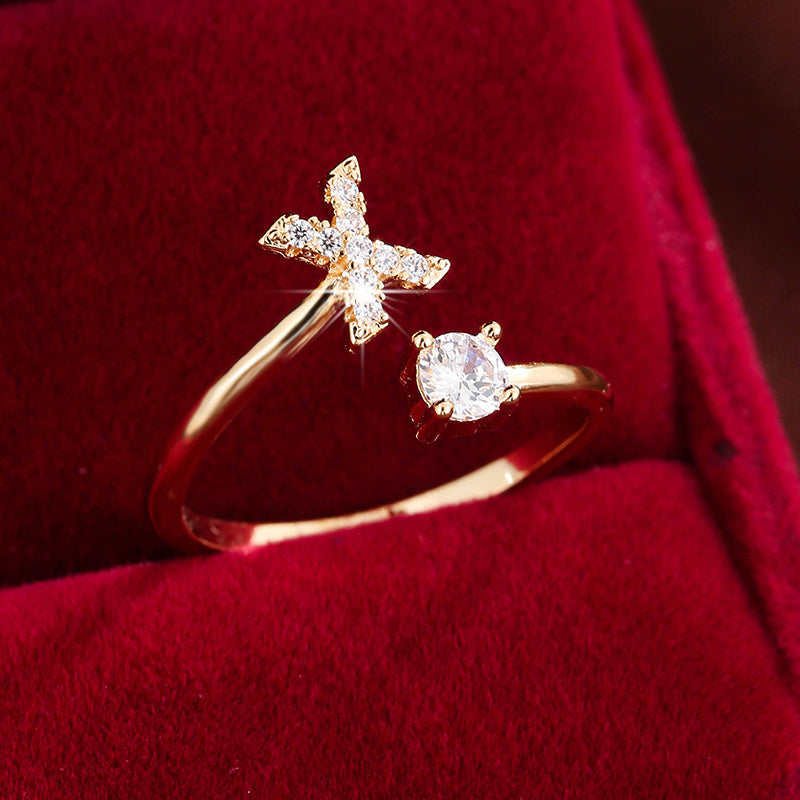 Nova – Stilvoller offener Ring mit Initiale
