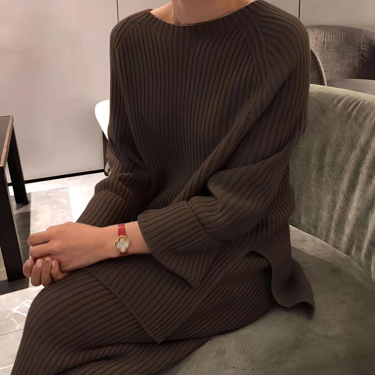 Christine – Damen-Set mit lockerem Pullover und bequemen Hosen