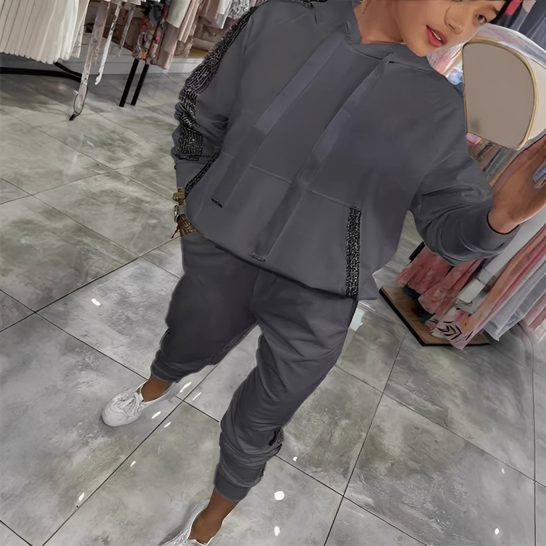 Tiffany - Elegantes Set aus Kapuzenpullover und Hose für Damen