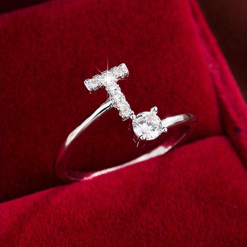 Nova – Stilvoller offener Ring mit Initiale