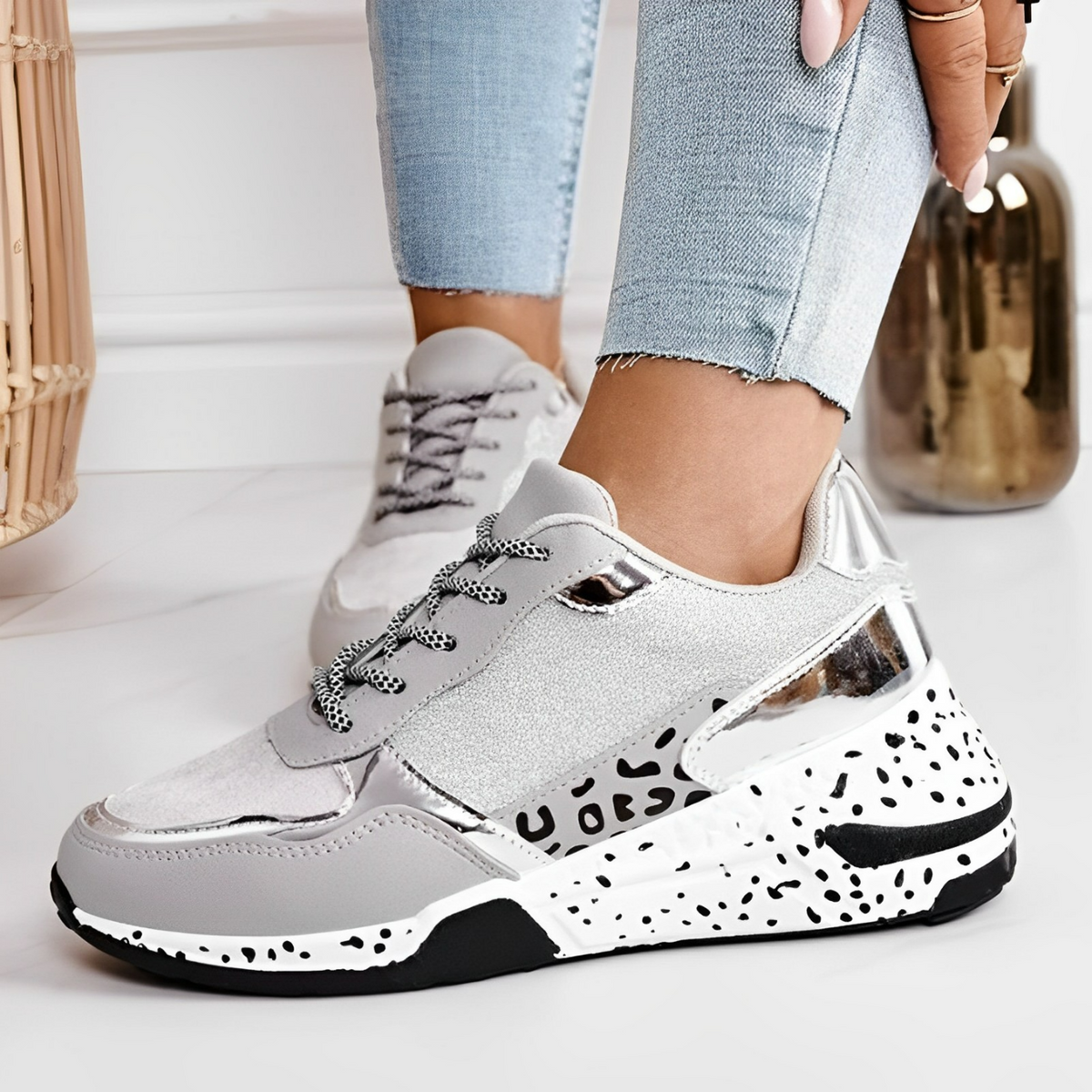 Delora – Orthopädische Sneaker mit ergonomischem Aufbau
