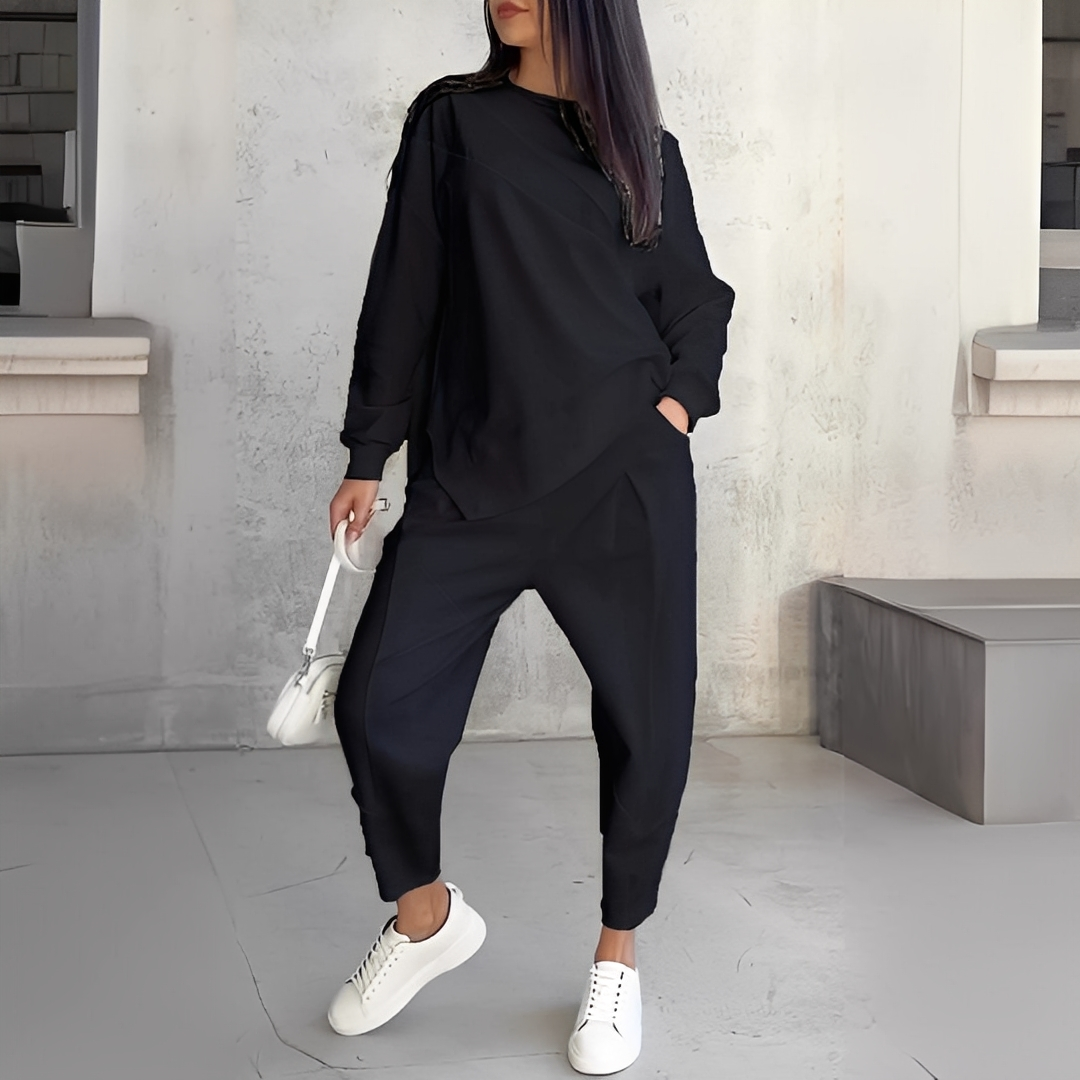 Mélisande - Damen-Set aus Pullover mit Rundhals und Hose