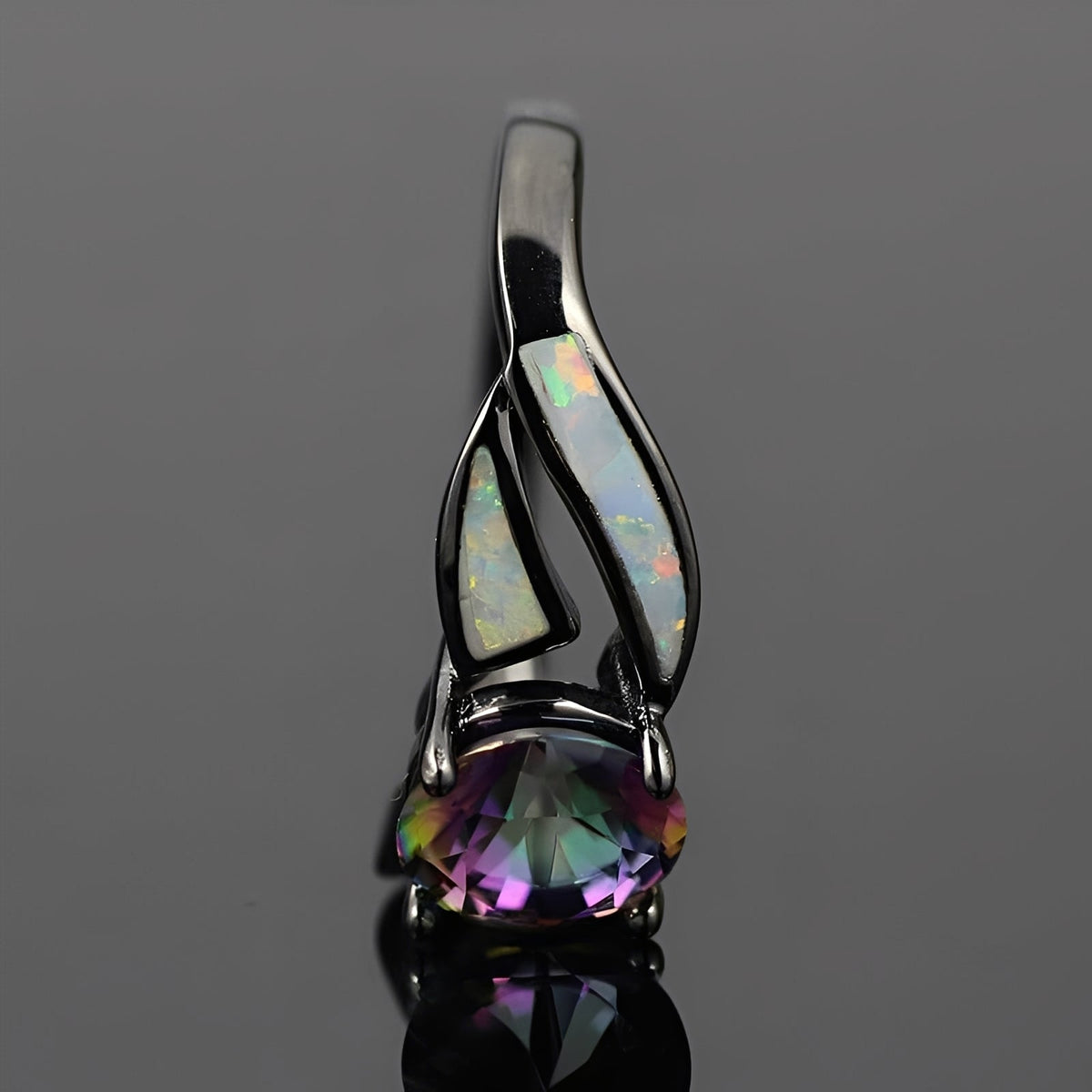 Mirella – Regenbogenring mit Opal und Topas