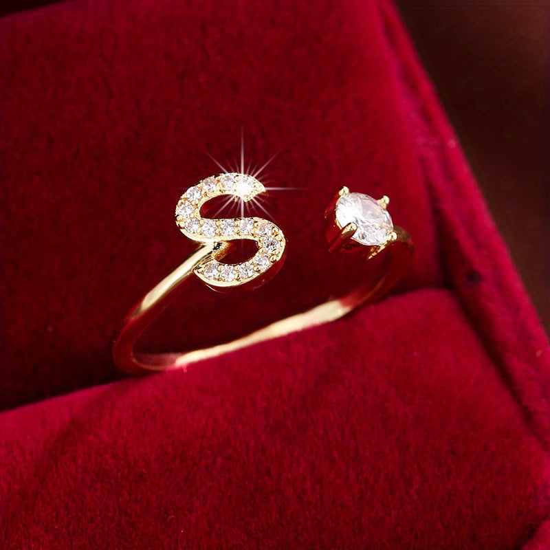 Nova – Stilvoller offener Ring mit Initiale