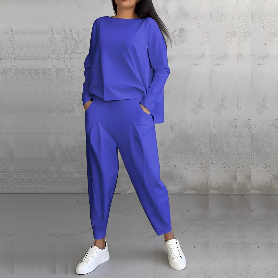 Mélisande - Damen-Set aus Pullover mit Rundhals und Hose
