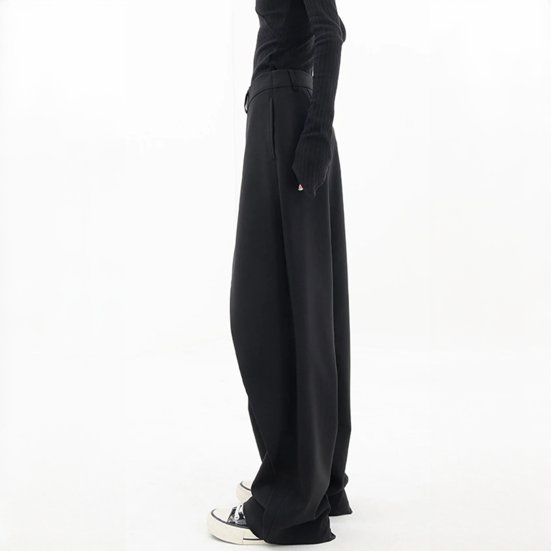 Thalia - Zeitgemäße asymmetrische Hose