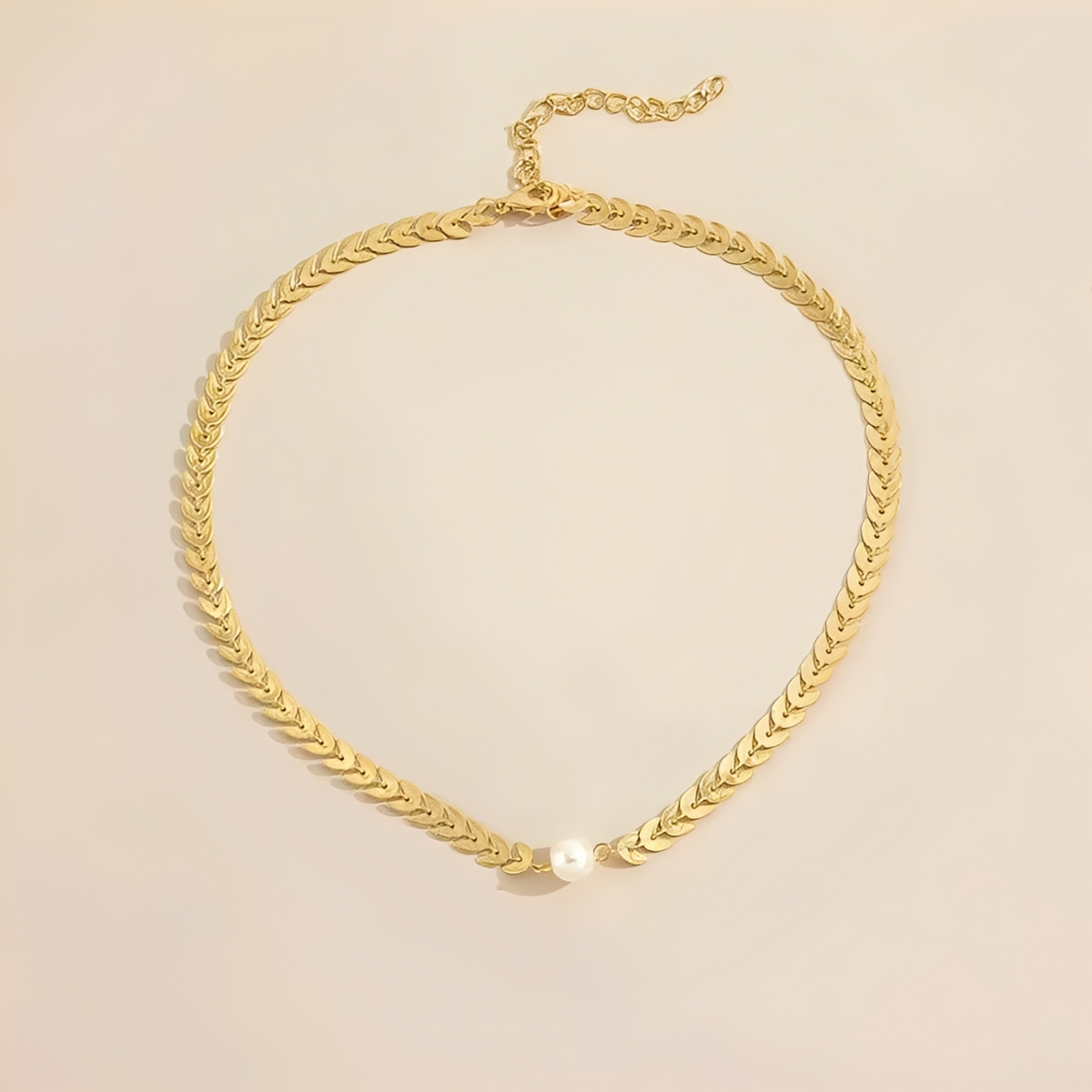 Aria – Elegante römische Halskette mit Gold und Perle