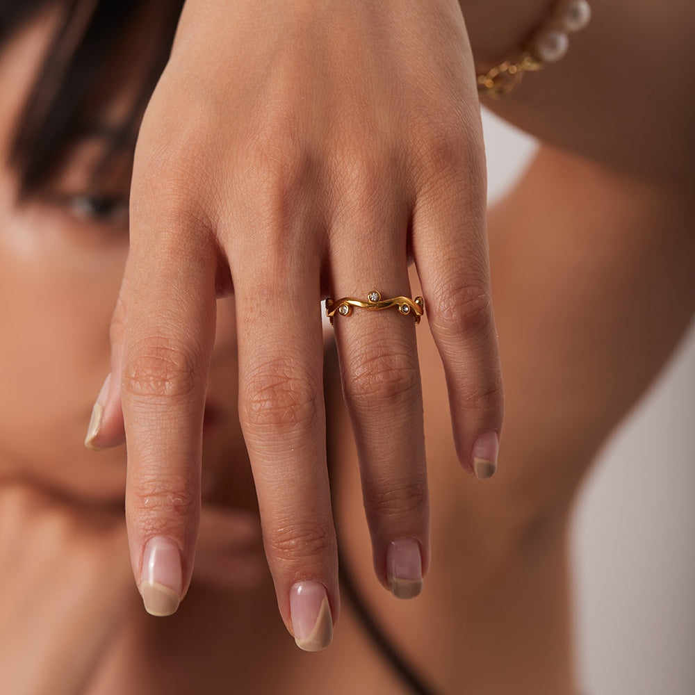 Willow – Verstellbarer Ring in Blattform