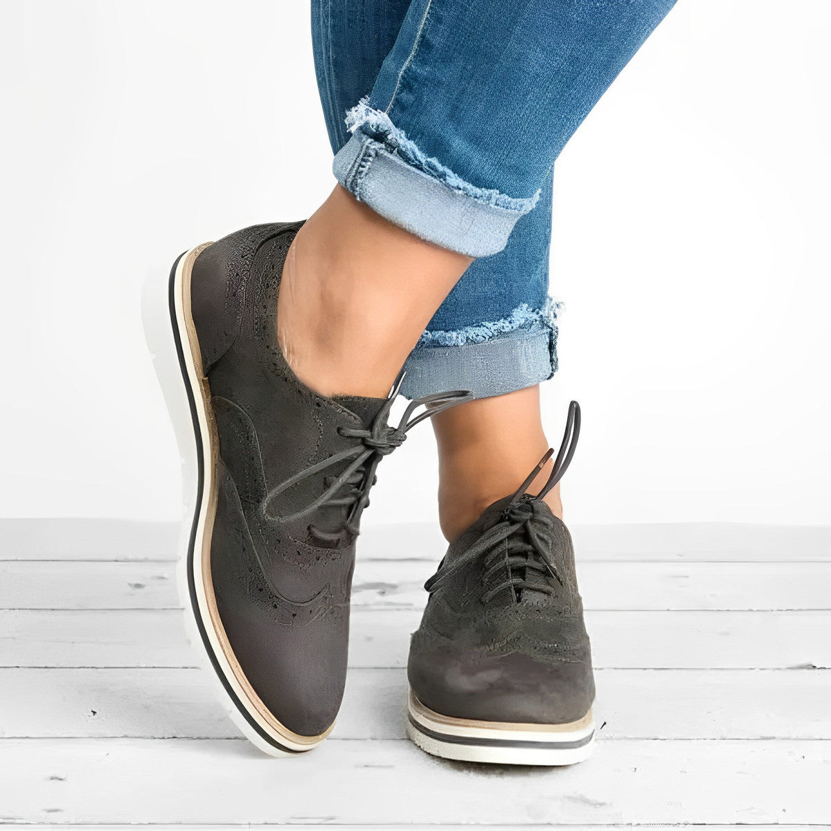 Sloane - Oxford-Schnürer mit Cut-Out-Details