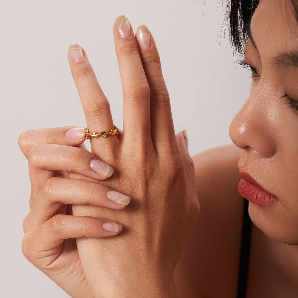 Willow – Verstellbarer Ring in Blattform