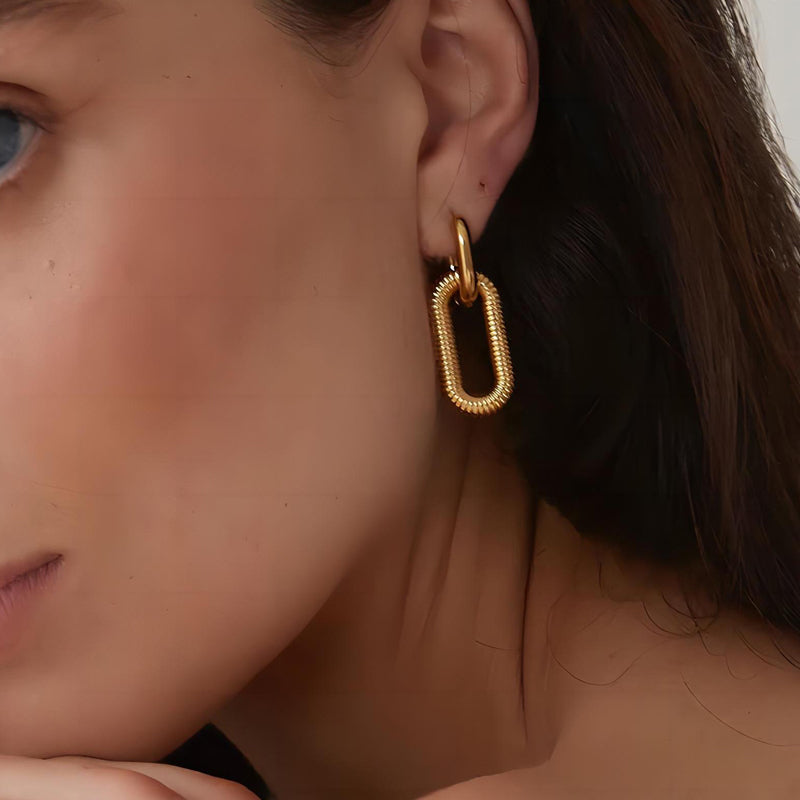 Nina – Stilvolle doppelte ovale Creolen