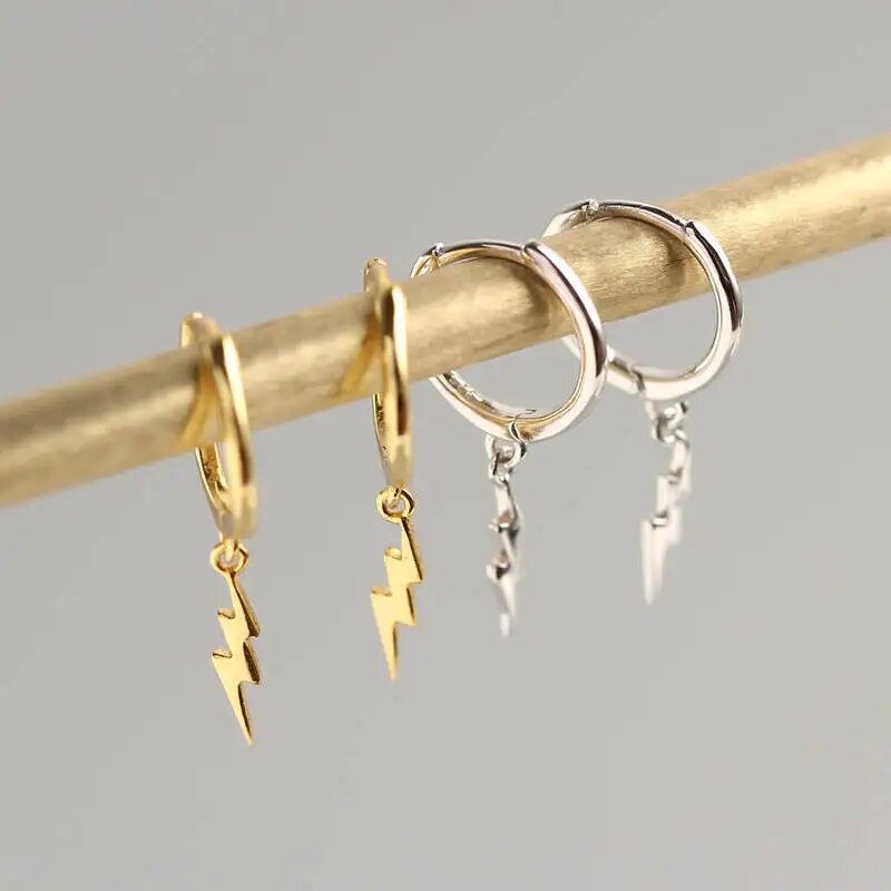 Hoop-Ohrringe in Blitz-Design