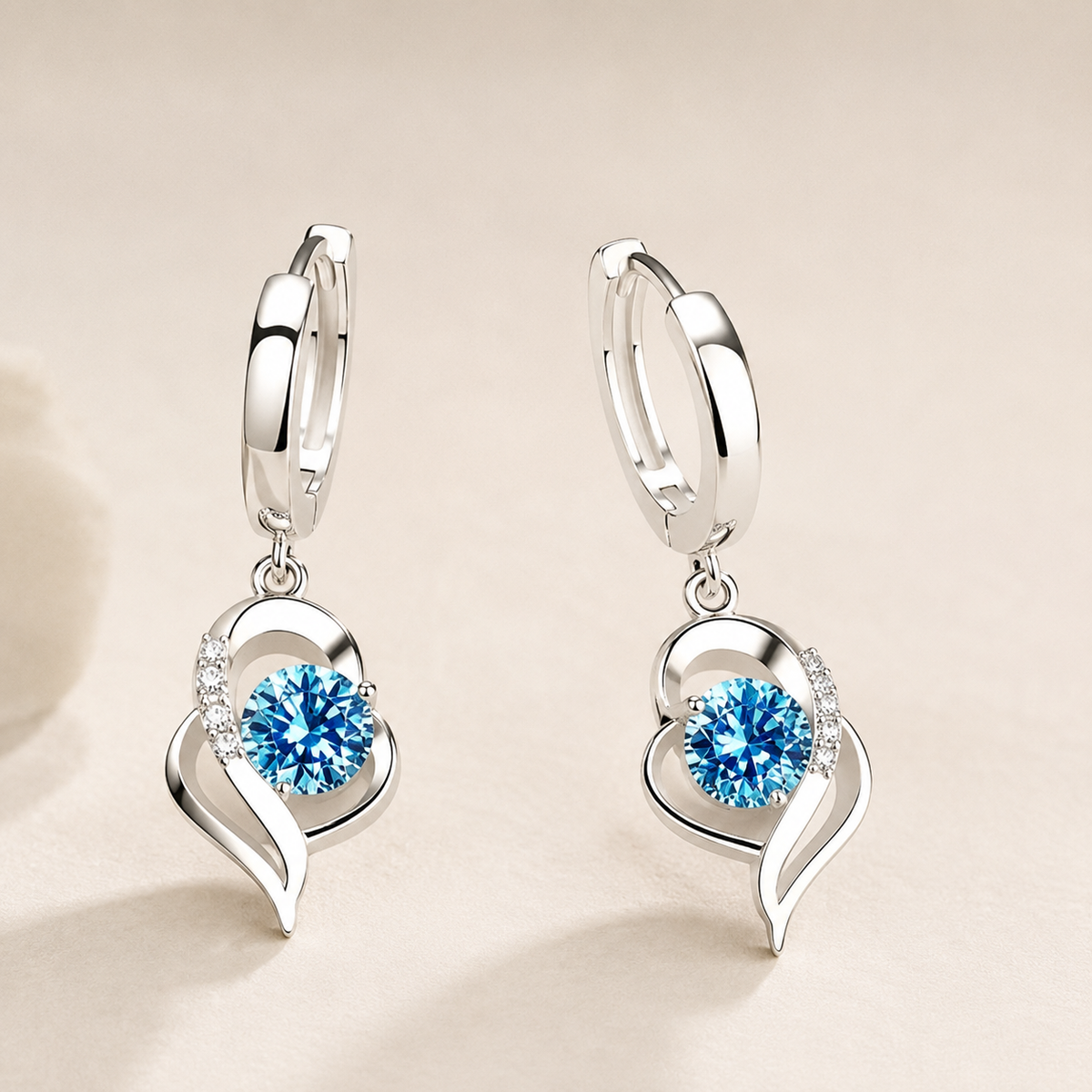 Noelle – Elegante Ohrringe in Blumenform