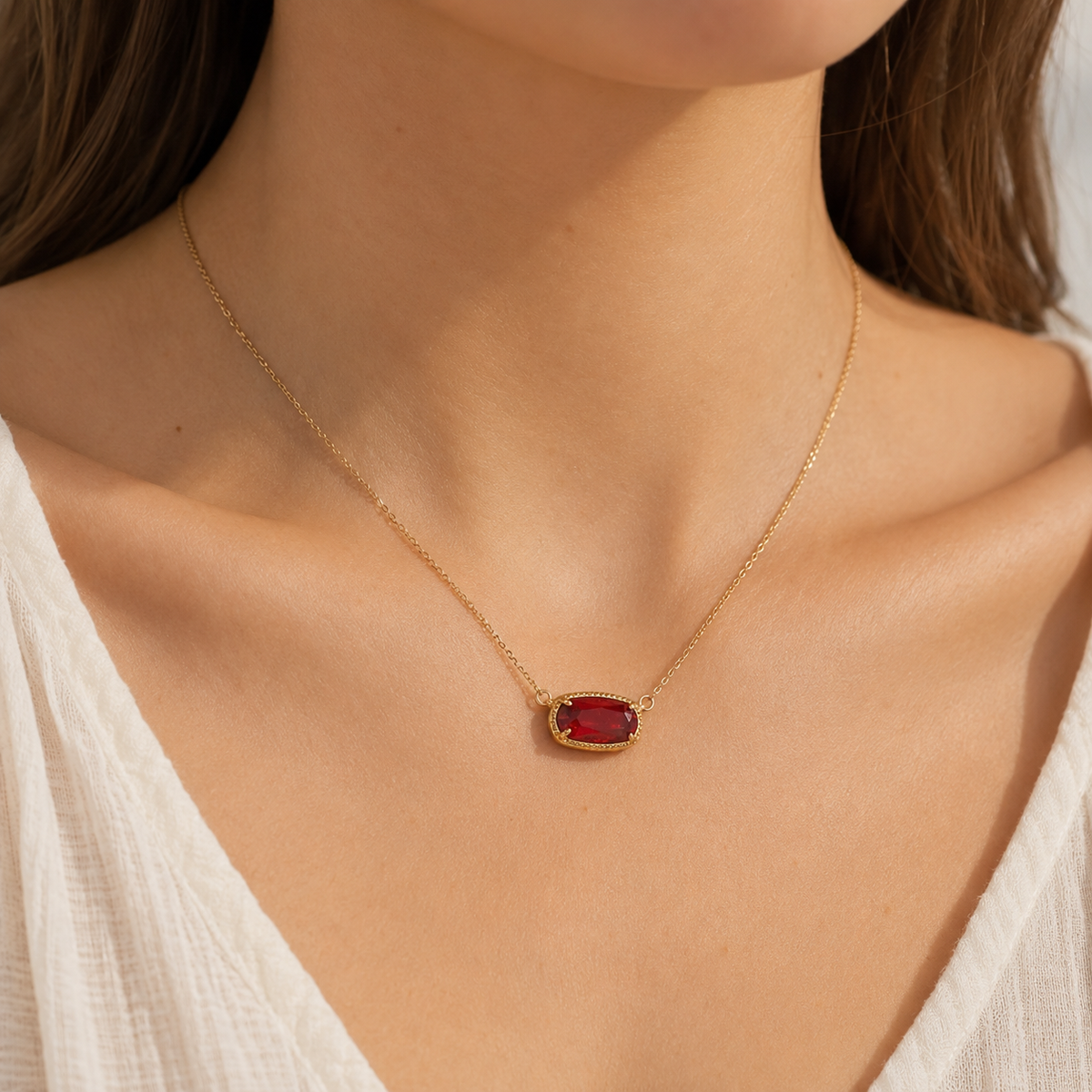 Viya – Stilvolle Halskette mit persönlicher Symbolik