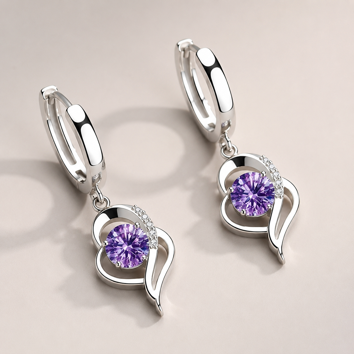 Noelle – Elegante Ohrringe in Blumenform