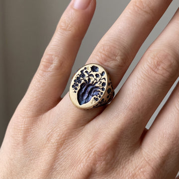 Han – Vintage-Goldring mit Blumenmotiv