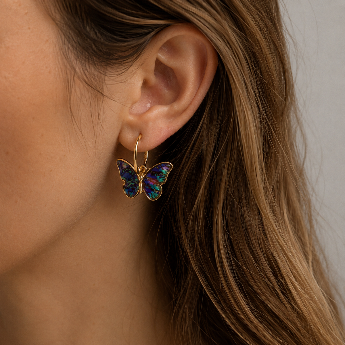 Alina – Schmetterlingsohrringe mit farbenfrohen Details