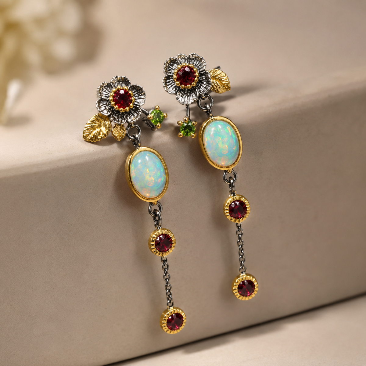 Zyra – Boho-Ohrringe mit roten Akzenten